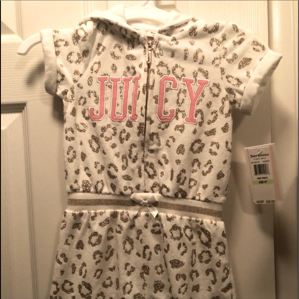 Authentic NWT juicy velour shorts track suit